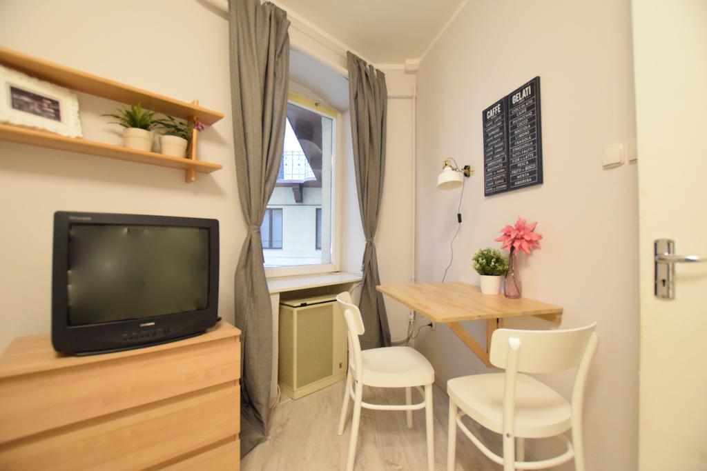 Budget Apartment By Hi5 - Oktober 6 Str 4 Boedapest Buitenkant foto