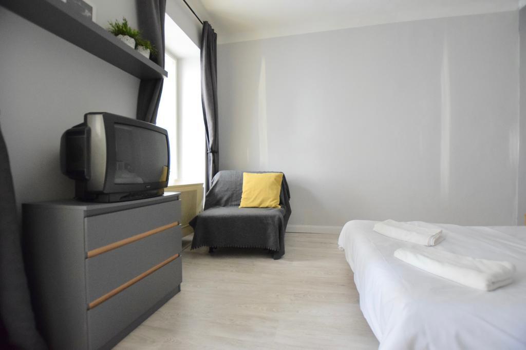 Budget Apartment By Hi5 - Oktober 6 Str 4 Boedapest Buitenkant foto
